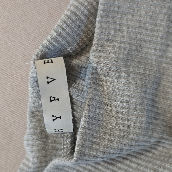 Hyfve Gray Ribbed Mock Neck Long Sleeve Top Size S Asymmetrical Hem NWT - Picture 6 of 7